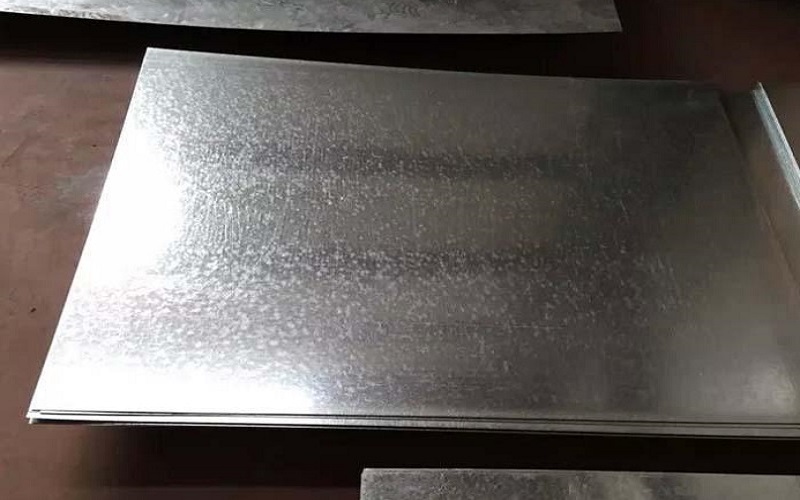 镀铝锌板材出口企业如何巧妙利用第三国转口规避反倾销税？