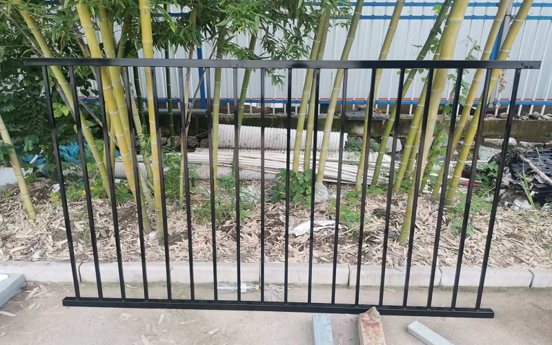 不锈钢栅栏出口遇阻，如何通过第三国转口贸易寻找出路？